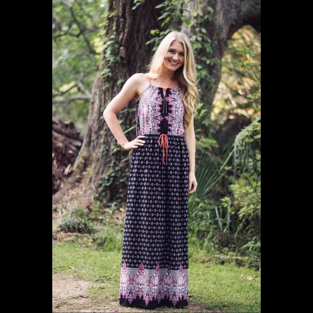 Made in USA Paisley Maxi Dress Black multi colored adjustable halter neckline